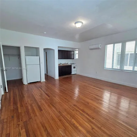 $1,650 | 7936 Harding Avenue, Unit 5, Miami Beach, FL 33141