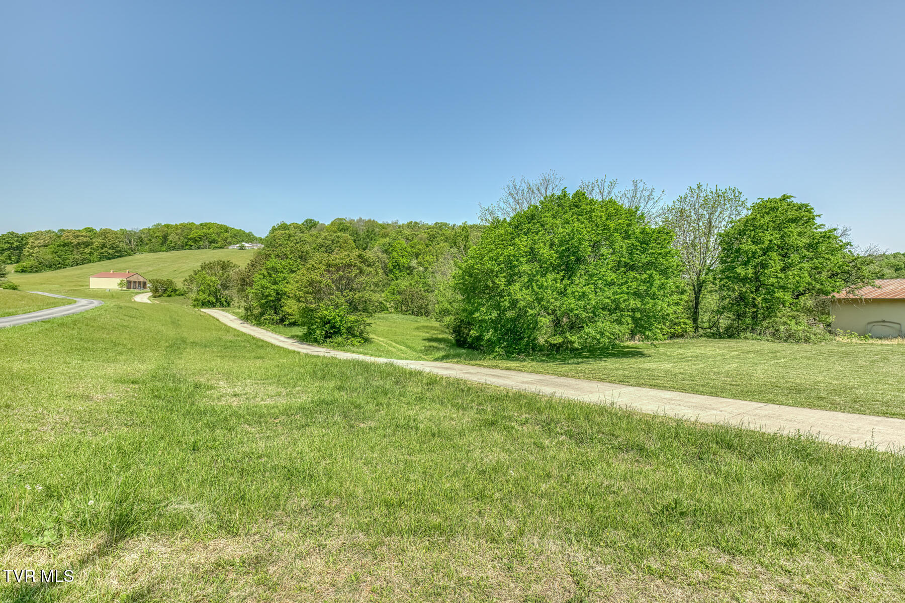520 Highway 93 Fall Branch, TN 37656 - Photo 94 of 106 520 Highway 93 Exterior-53