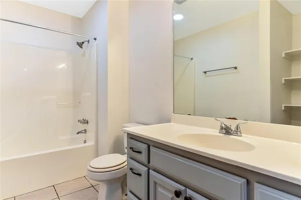$1,200 | 1026 West Coffin Street, Unit 101, Denison, TX 75020