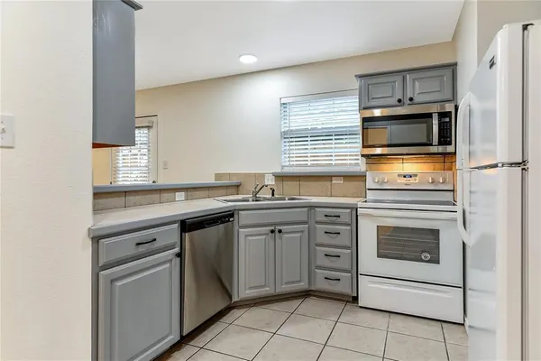 $1,200 | 1026 West Coffin Street, Unit 101, Denison, TX 75020