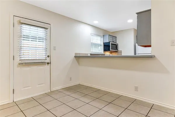 $1,200 | 1026 West Coffin Street, Unit 101, Denison, TX 75020