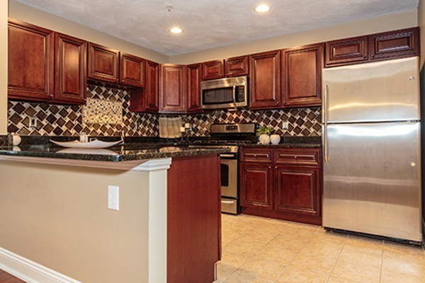82 Virginia Road, Unit 407 Lincoln, MA 01773 - Photo 3 of 19 Gallery Image 3