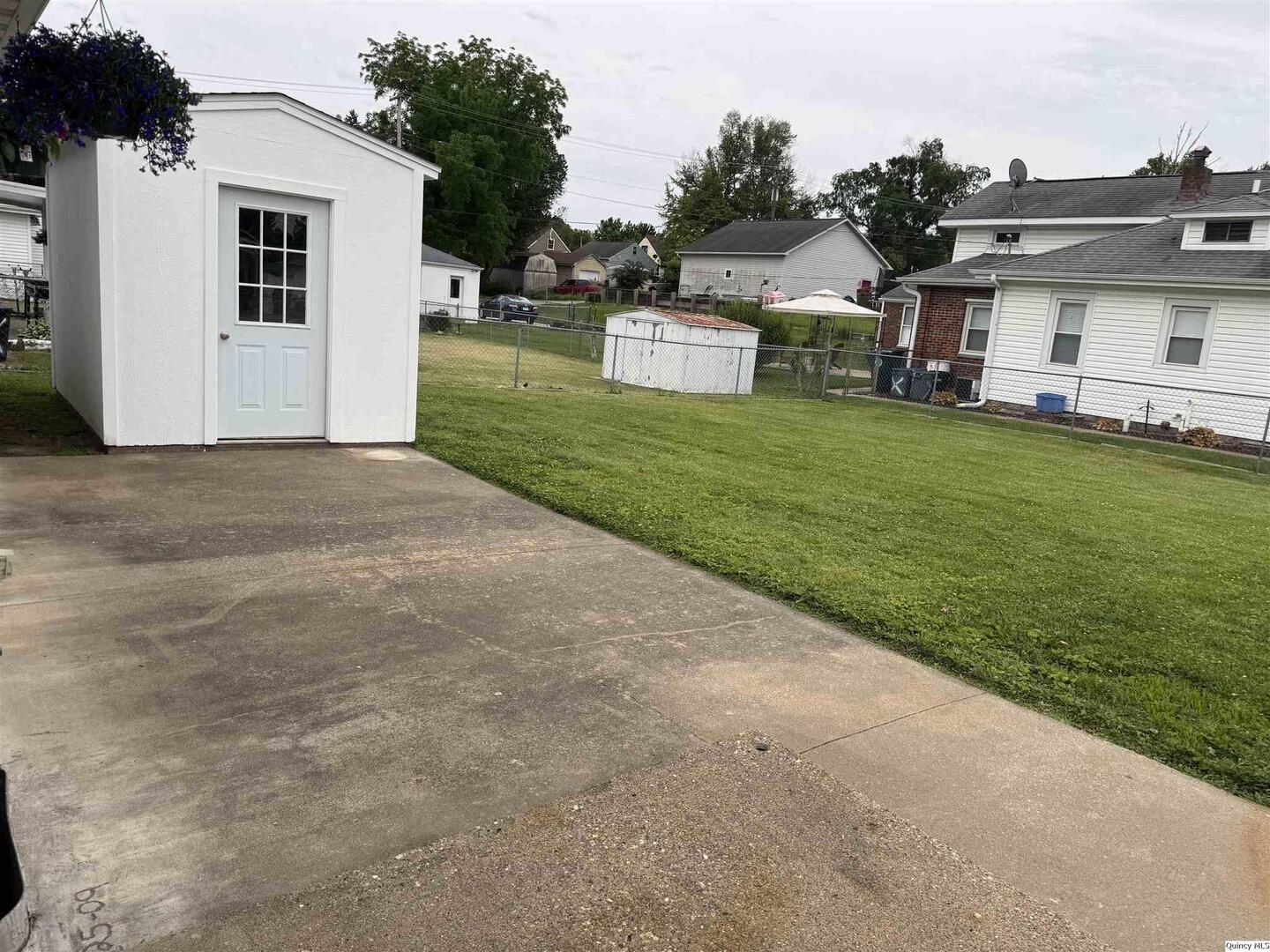 1700 Washington Street Quincy, IL 62301 - Photo 15 of 16