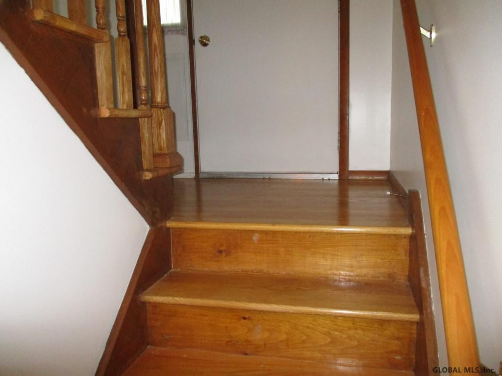2023 Balltown Road Niskayuna, NY 12309 - Photo 29 of 45 Photo 28