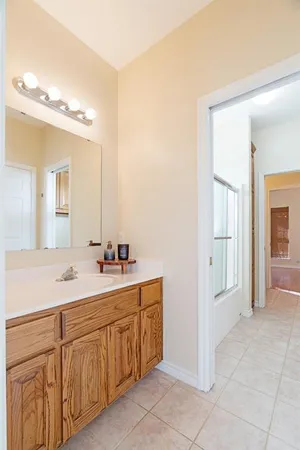 $529,900 | 898 Farm Road 1700, Clarksville, TX 75426