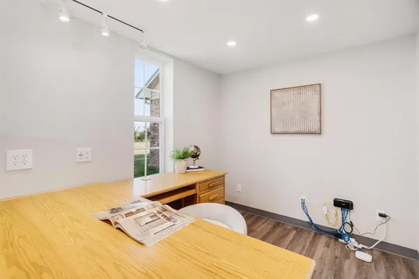 $529,900 | 898 Farm Road 1700, Clarksville, TX 75426