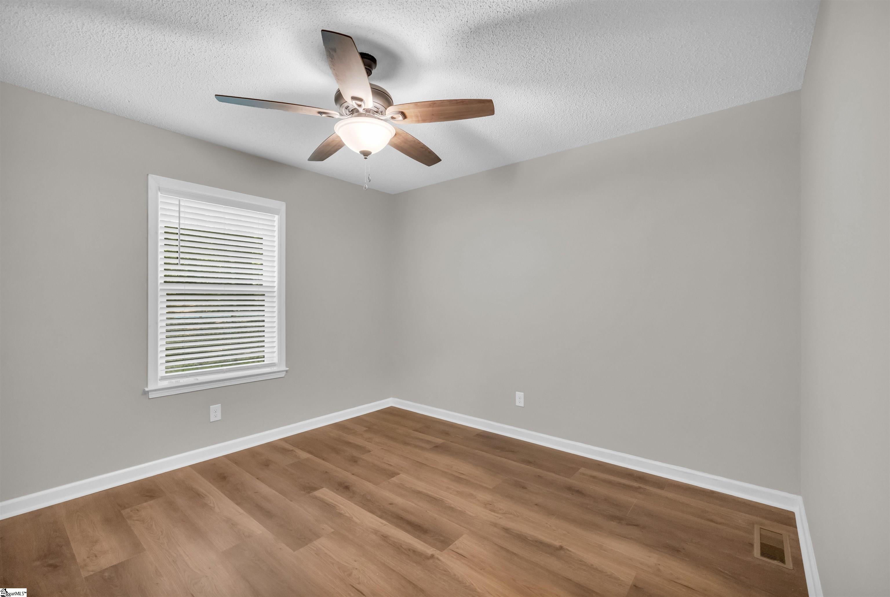 425 Cochise Drive Waterloo, SC 29384 - Photo 15 of 27