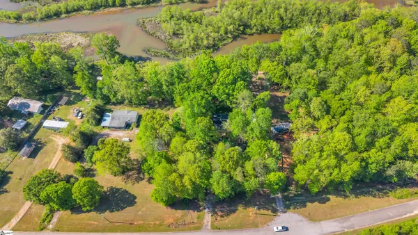 $300,000 | 425 Cochise Drive, Waterloo, SC 29384