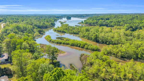 $300,000 | 425 Cochise Drive, Waterloo, SC 29384