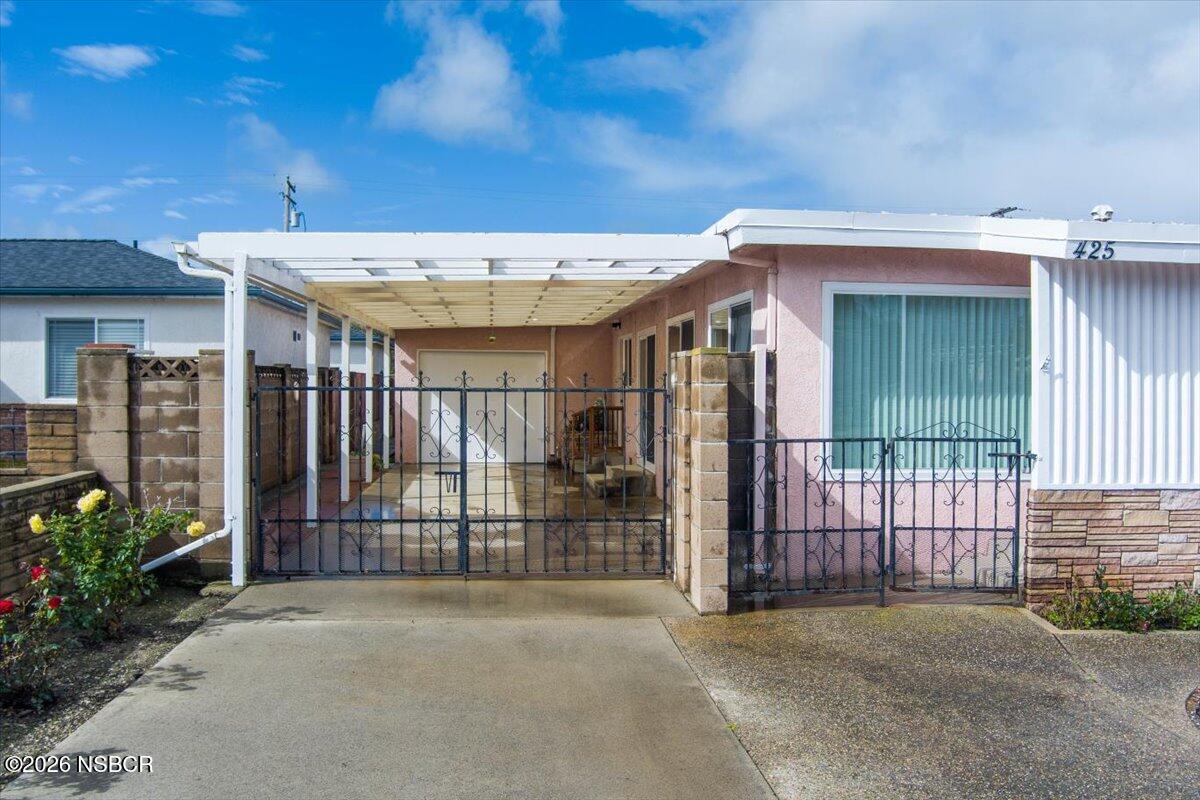 425 South J Street Lompoc, CA 93436 - Photo 3 of 43 3 front