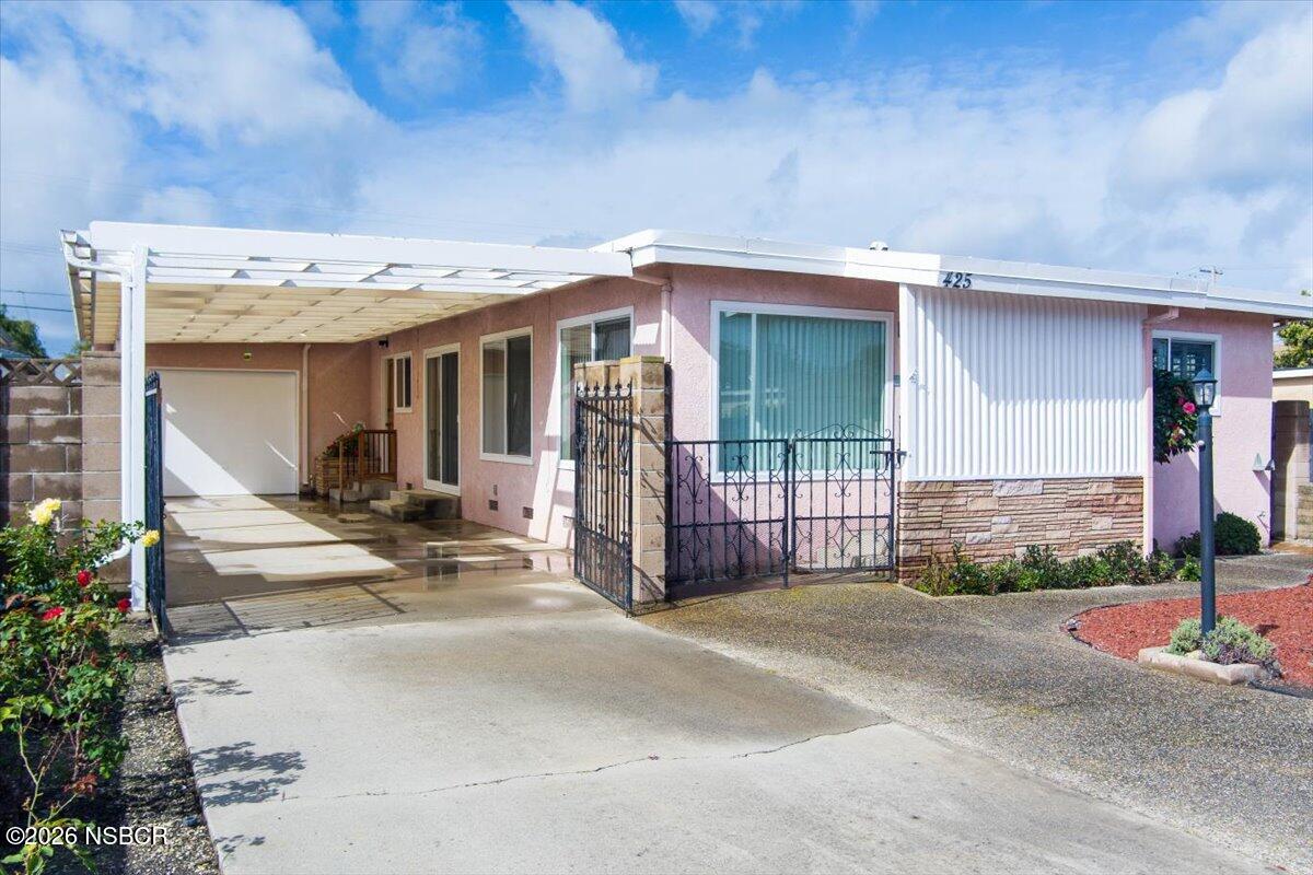 425 South J Street Lompoc, CA 93436 - Photo 7 of 43 7 front