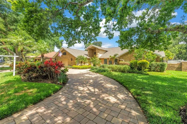 $1,345,000 | 12399 Oaks Lane, Seminole, FL 33772
