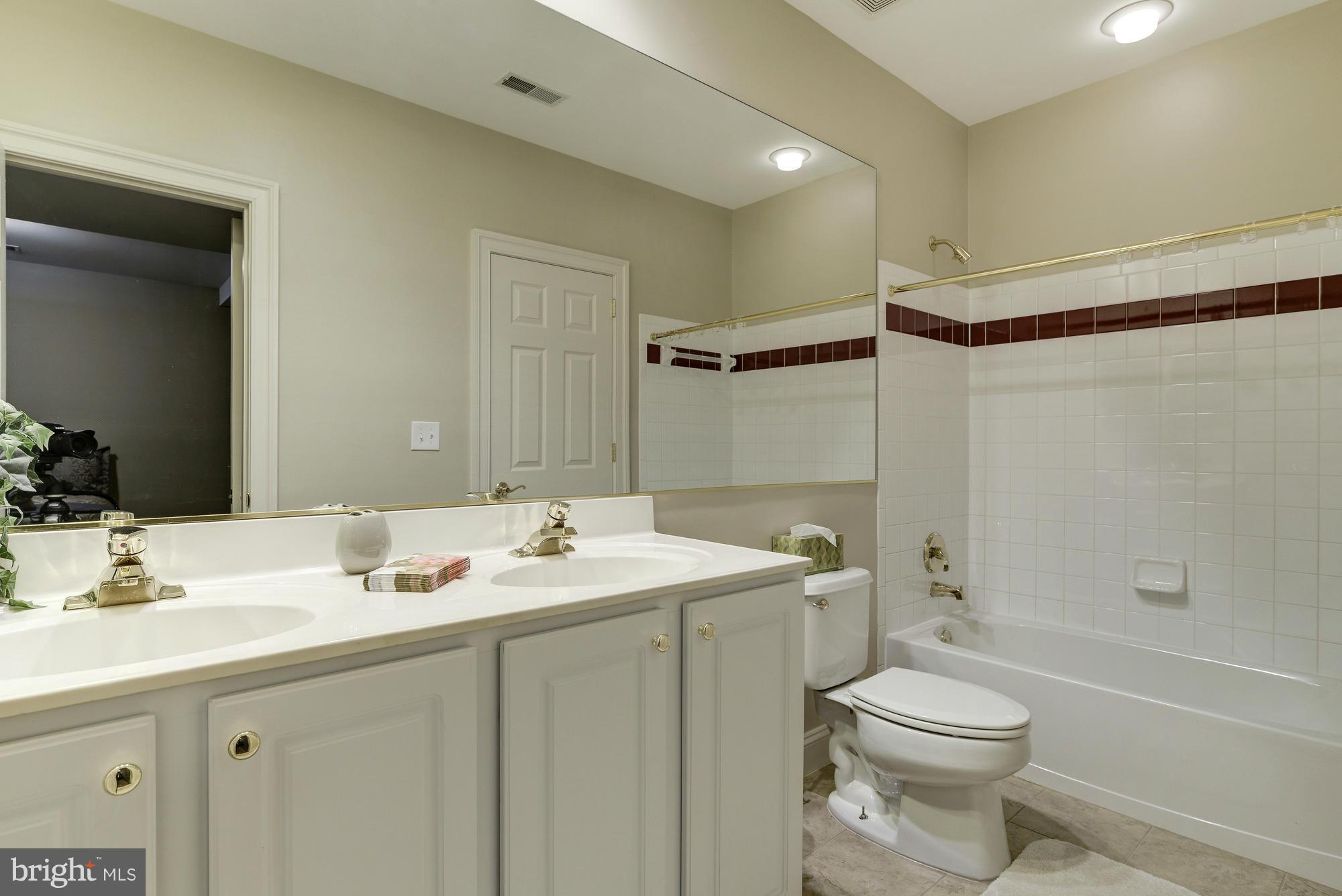 11403 Ridge Mist Terrace Potomac, MD 20854 - Photo 22 of 27 Interior (General)