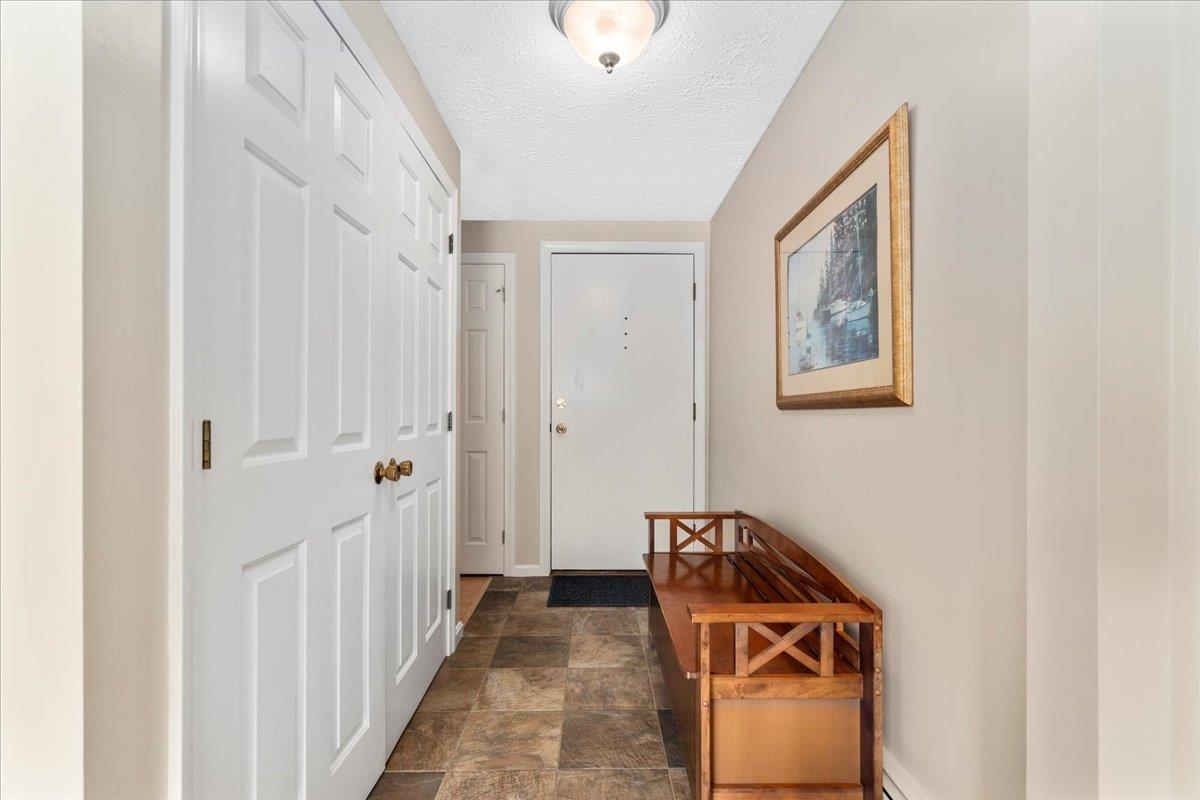 7 Corduroy Road, Unit 10 Amherst, NH 03031 - Photo 20 of 41