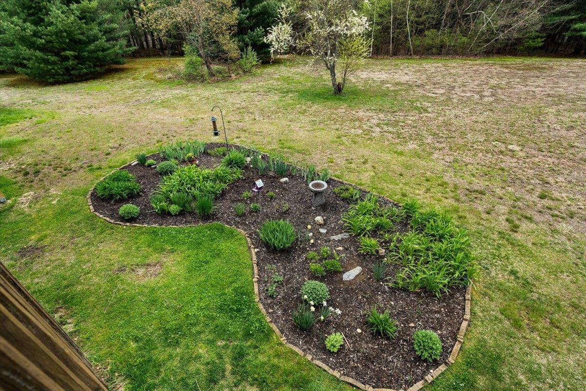 7 Corduroy Road, Unit 10 Amherst, NH 03031 - Photo 33 of 41