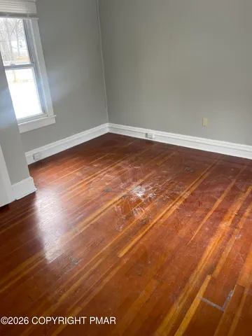 $1,700 | 120 Elizabeth Street, Unit 1, East Stroudsburg, PA 18301