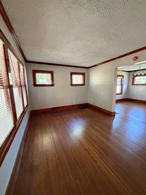 144 Devon Road Rochester, NY 14619 - Photo 8 of 20 Gallery Image 8