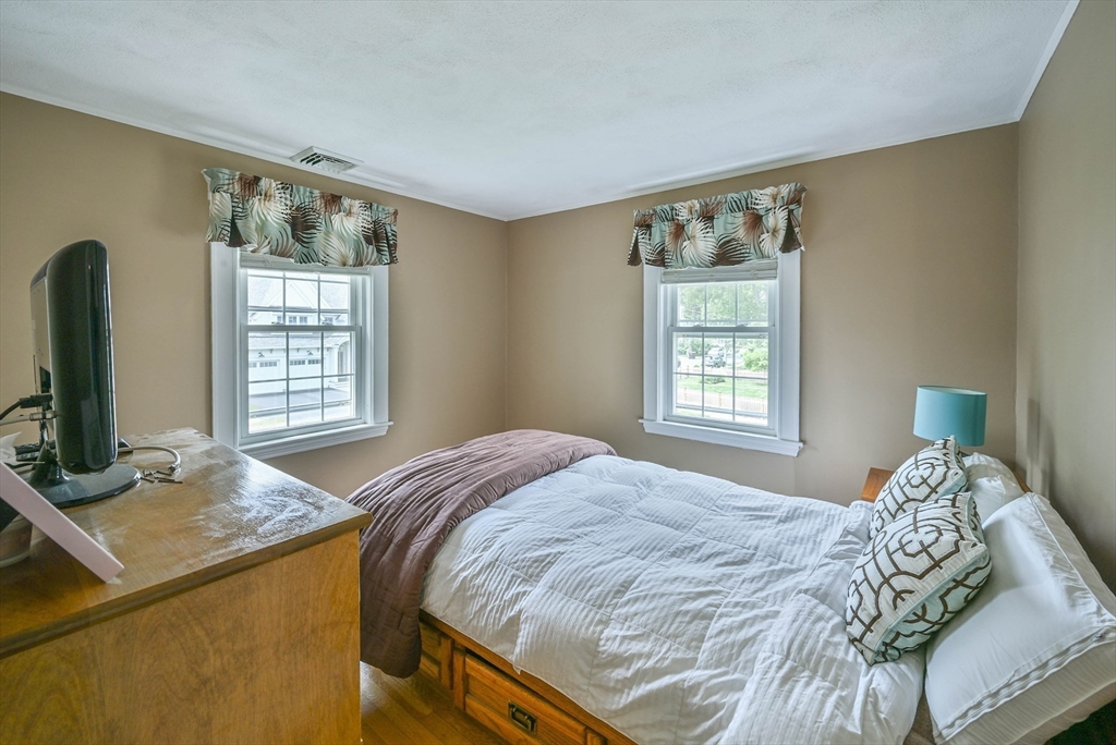 246 Manning Street Needham, MA 02492 - Photo 33 of 42