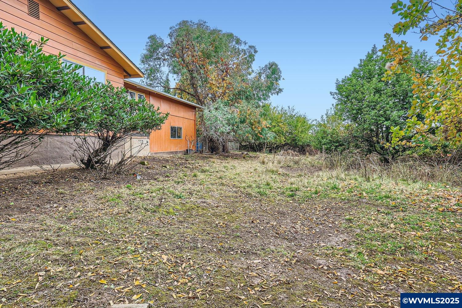12365 Southeast Eola Hills Road Amity, OR 97101 - Photo 4 of 27