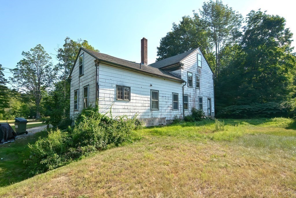 25 Oakham Road North Brookfield, MA 01535 - Photo 4 of 24