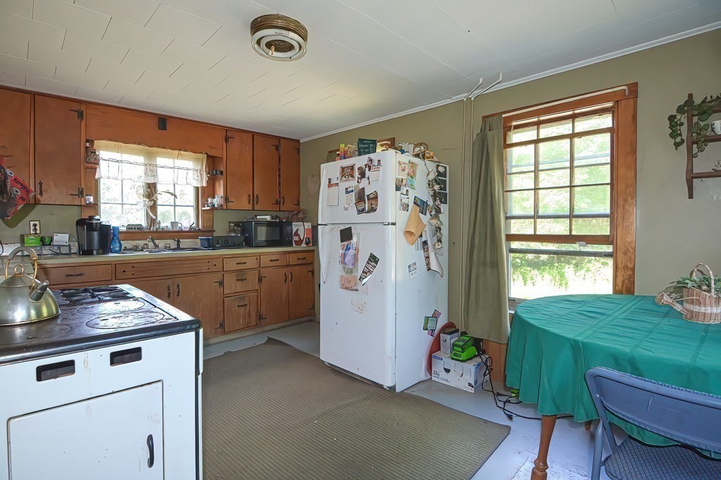 25 Oakham Road North Brookfield, MA 01535 - Photo 6 of 24