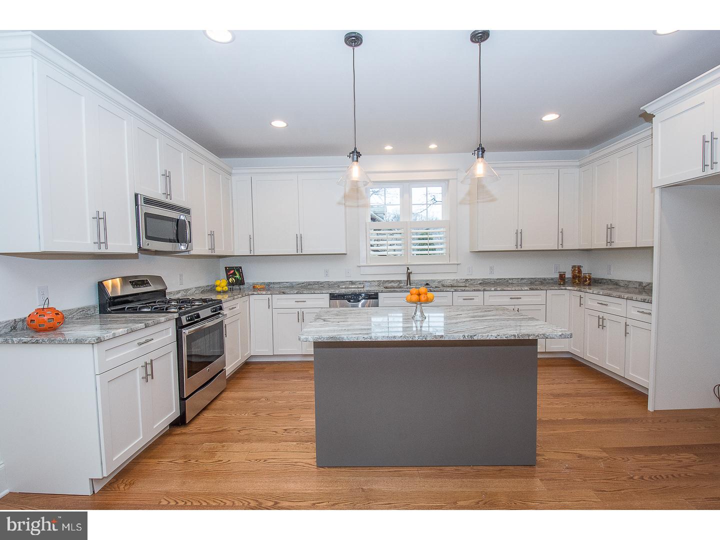 568 Mill Road Havertown, PA 19083 - Photo 5 of 23