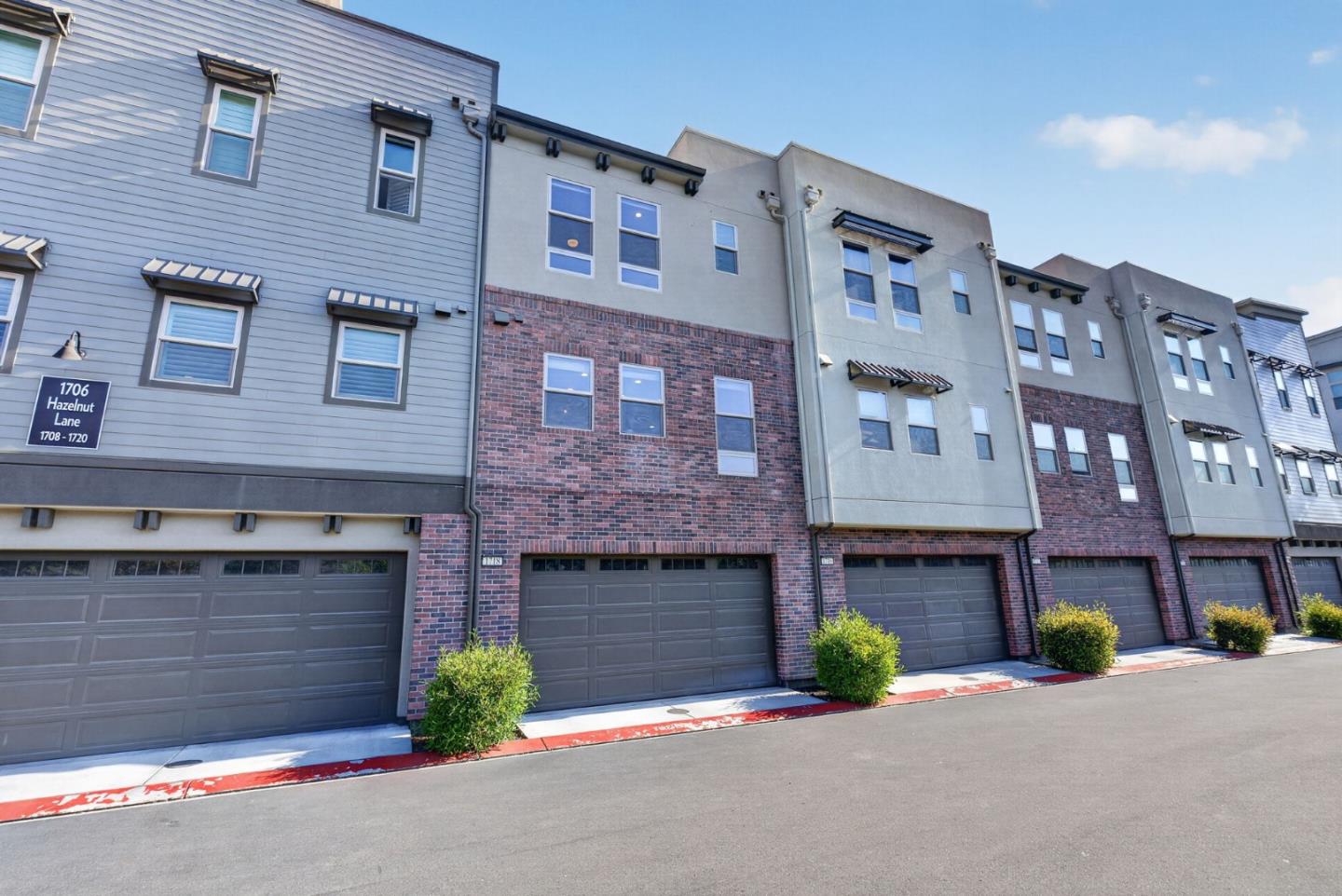 1718 Hazelnut Lane Milpitas, CA 95035 - Photo 34 of 35