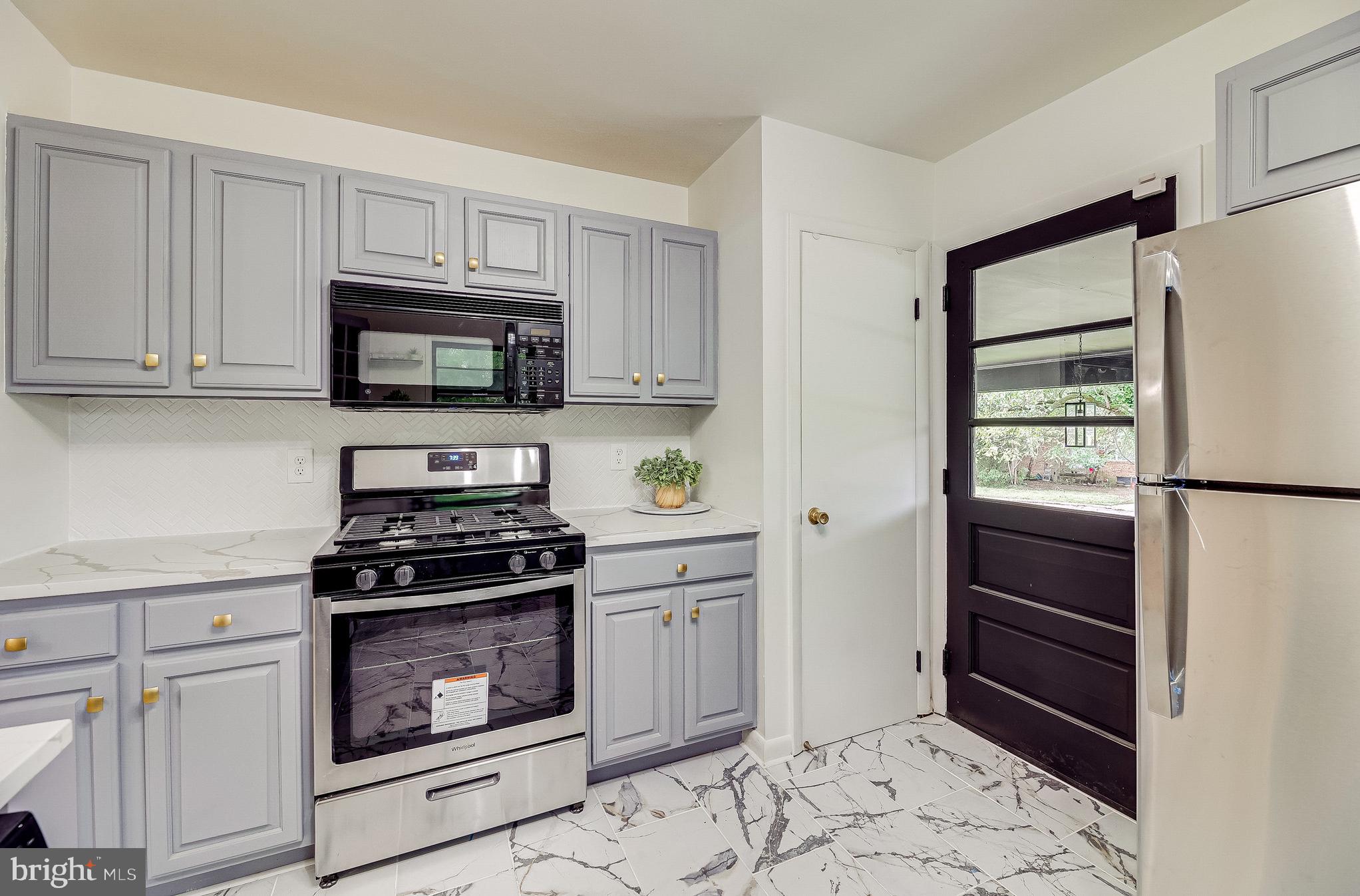 10405 Thrift Road Clinton, MD 20735 - Photo 11 of 27 Gallery Image 11