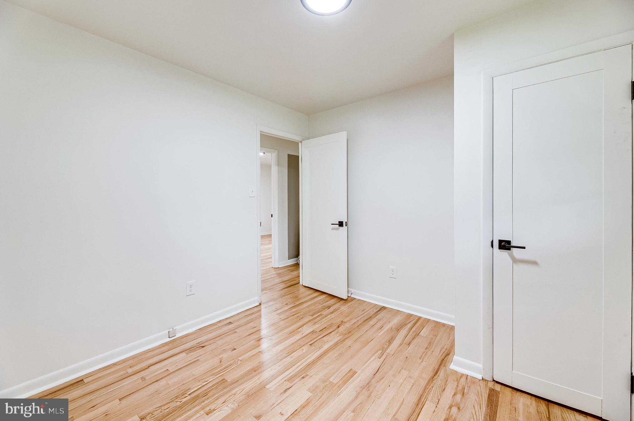 10405 Thrift Road Clinton, MD 20735 - Photo 14 of 27 Bedroom 1