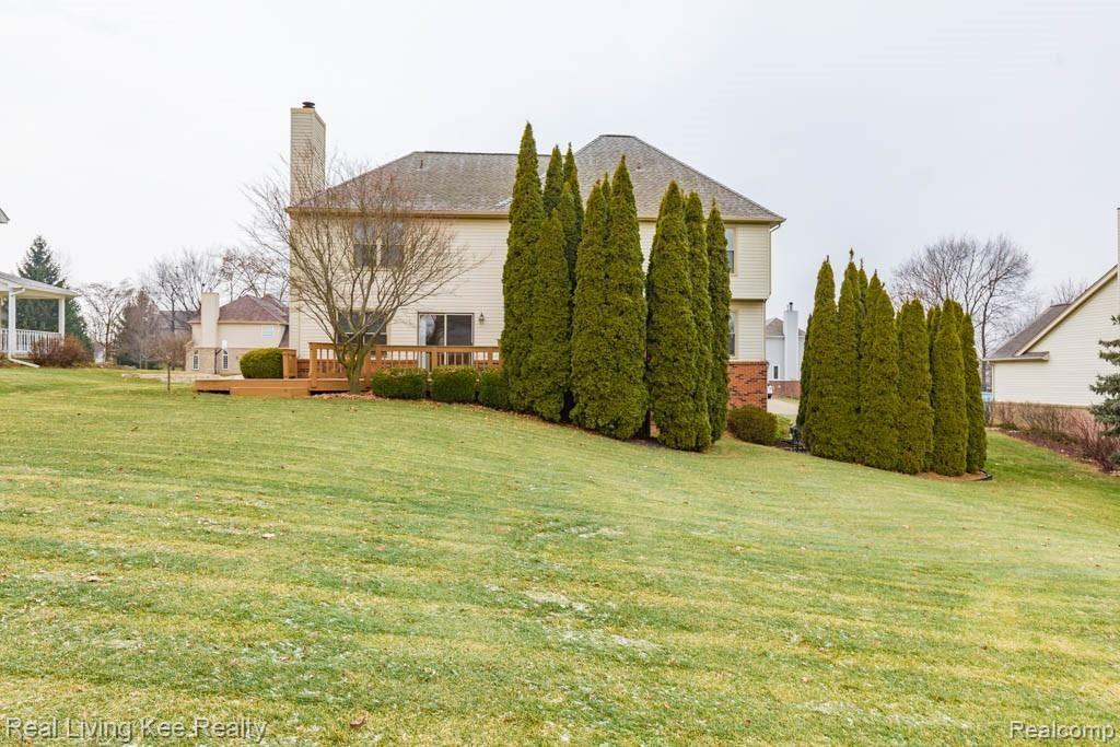 3945 May Center Road Lake Orion, MI 48360 - Photo 42 of 45 3945 May Center Rd-41.jpg
