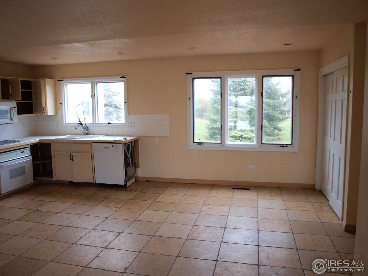 2522 Kechter Road Fort Collins, CO 80528 - Photo 5 of 24 Gallery Image 5