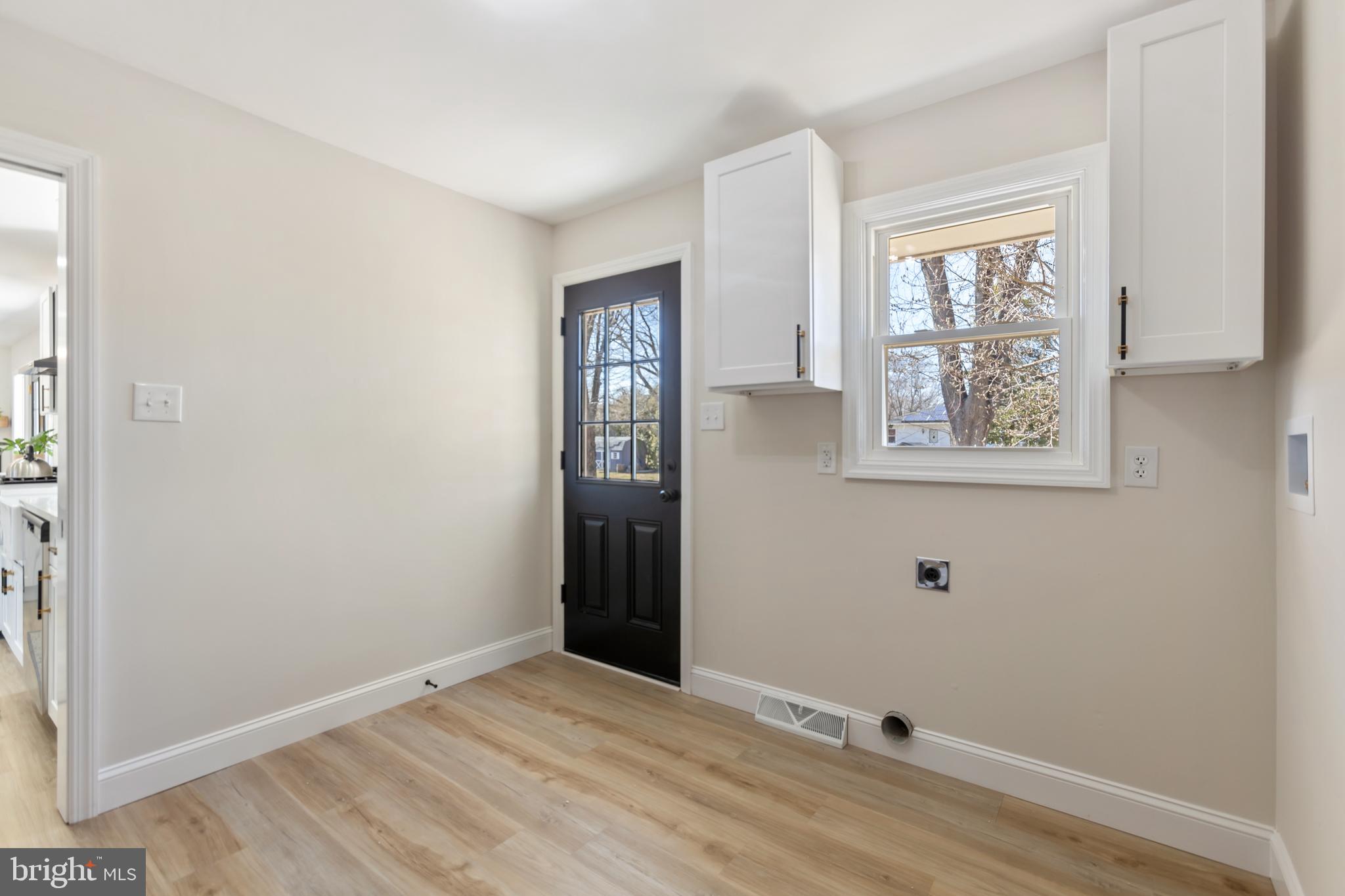 7 Maple Road Eastampton, NJ 08060 - Photo 44 of 62 an empty room with windows and closet