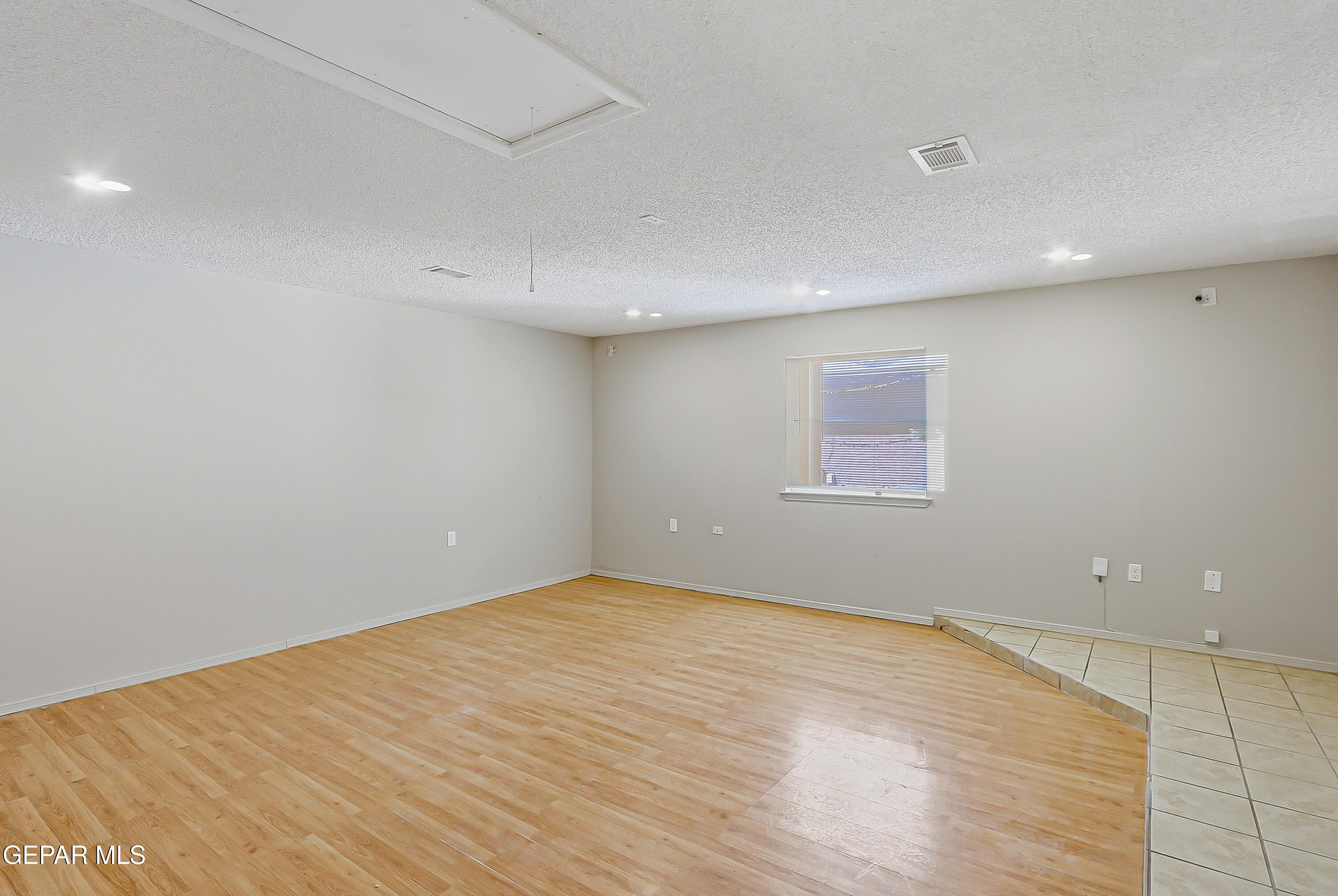 12353 Tierra Apache Road El Paso, TX 79938 - Photo 13 of 33 23-print-IMG_5725