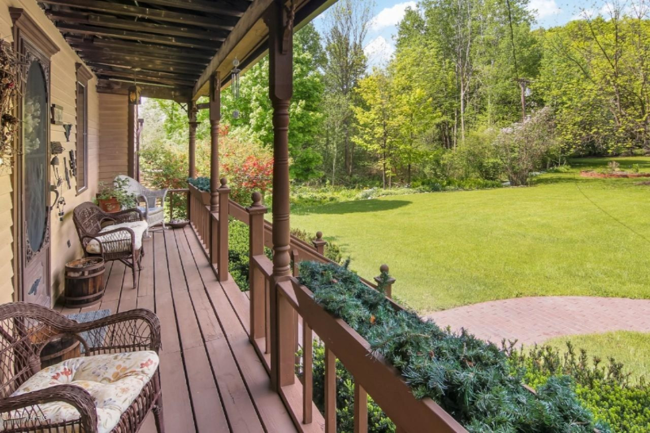 3963 Raymond Road Frankfort, MI 49635 - Photo 6 of 72 IMG_0039-Edit-1280