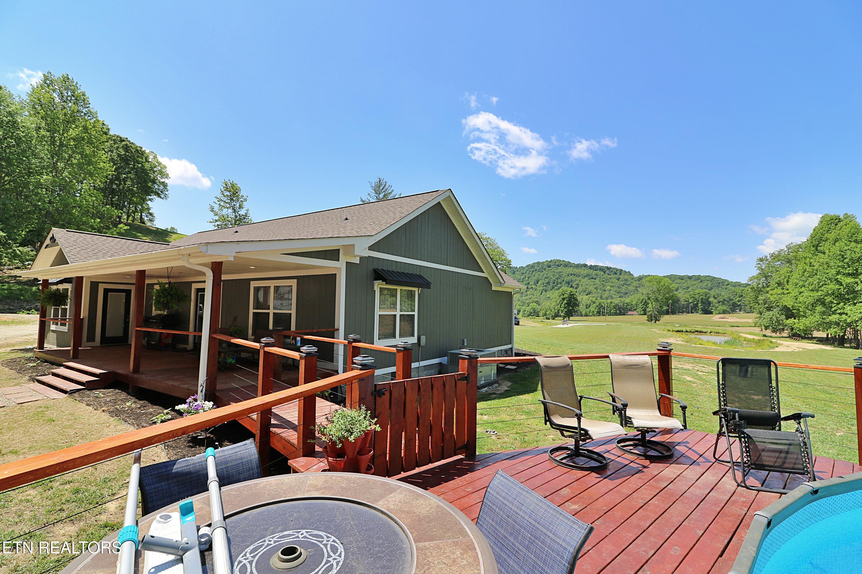 301 Lowin Fields Pvt Road Winfield, TN 37892 - Photo 44 of 49 094A3600