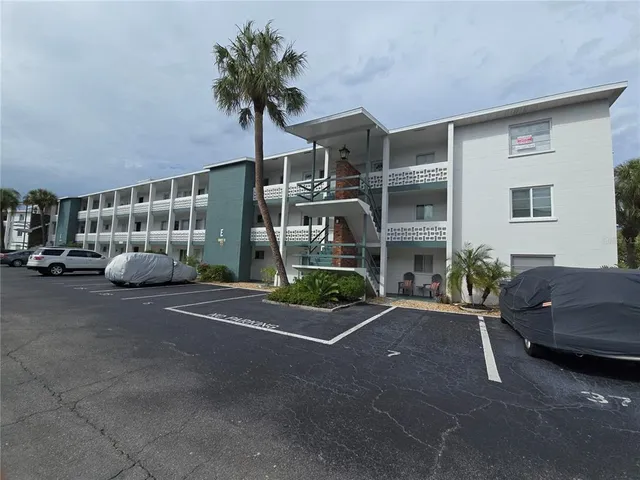 $114,000 | 1827 Sunny Drive, Unit E27, Bradenton, FL 34207