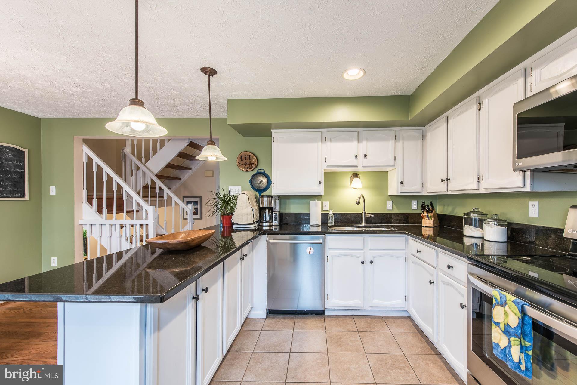 1519 Twisted Oak Drive Reston, VA 20194 - Photo 19 of 72