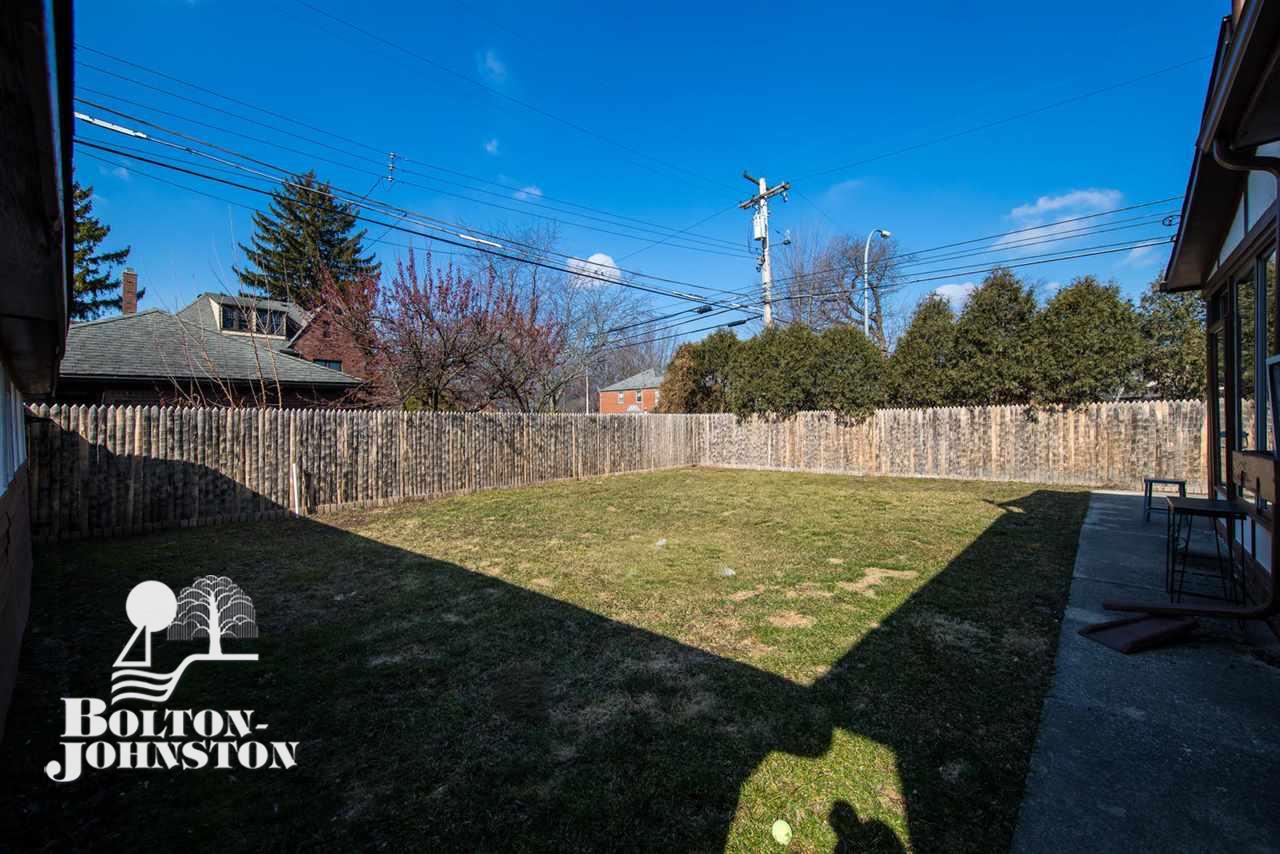 1175 Bishop Road Grosse Pointe, MI 48230 - Photo 51 of 53 31373555-50.JPG