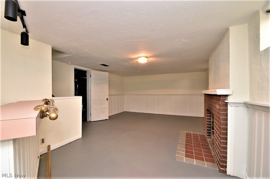 1127 Castleton Road Cleveland Heights, OH 44121 - Photo 29 of 33