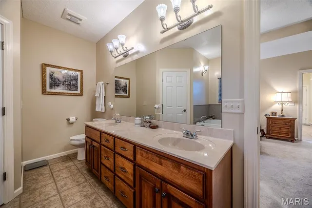 $589,900 | 2541 Copperwood Drive, Lebanon, MO 65536