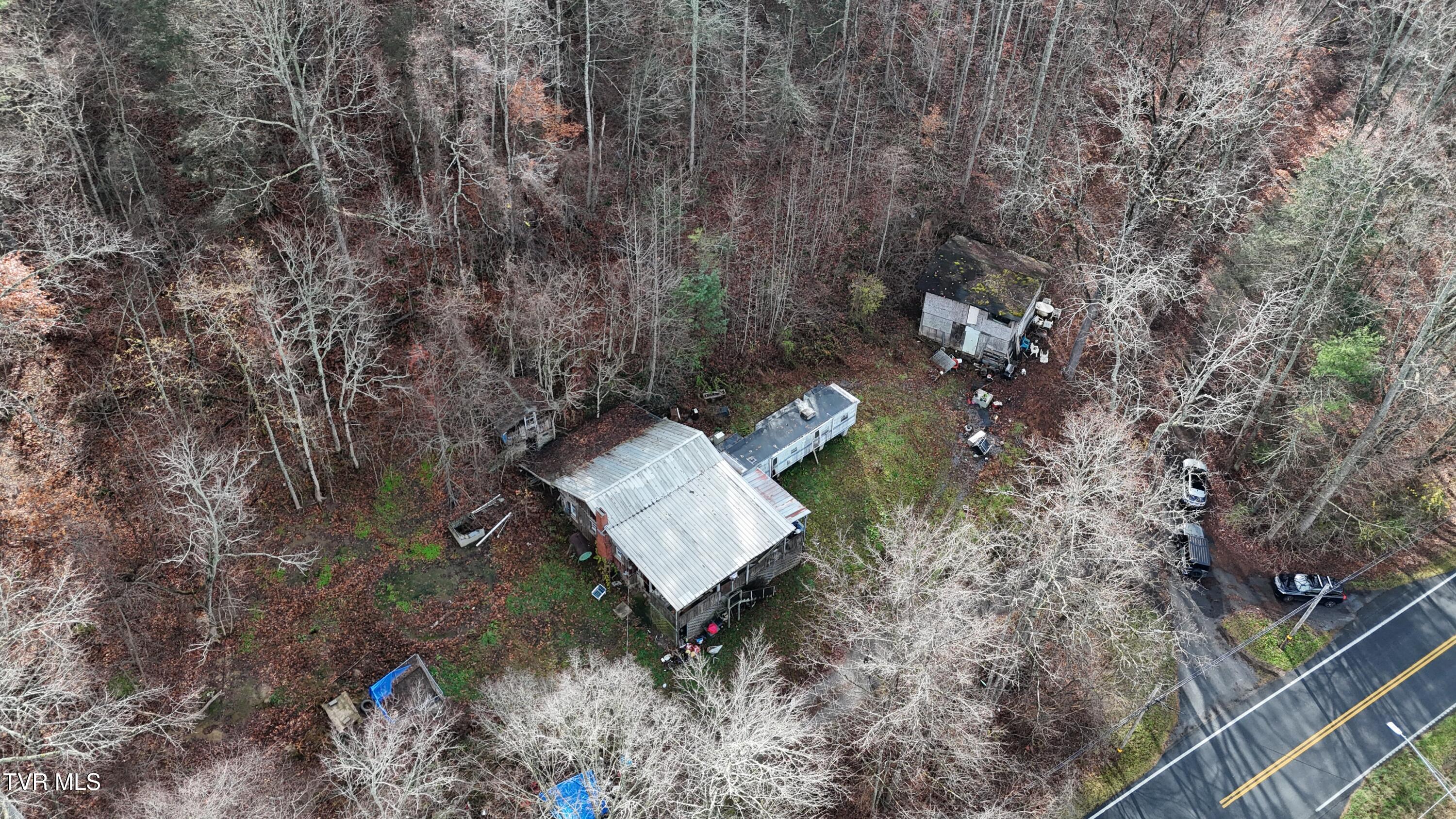 1704 North Main Avenue Erwin, TN 37650 - Photo 11 of 28 dji_fly_20251120_112446_0610_17636561203