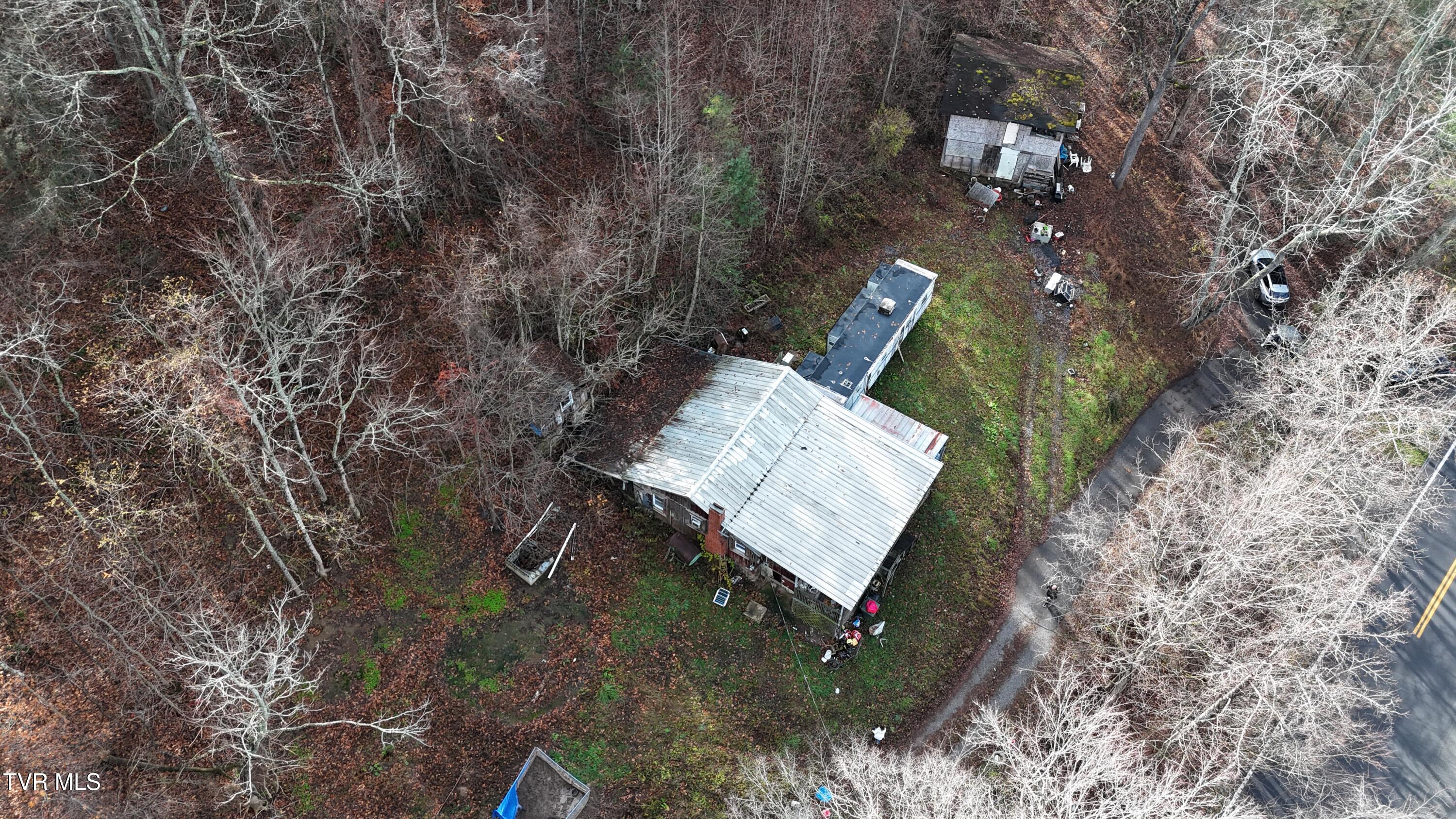 1704 North Main Avenue Erwin, TN 37650 - Photo 12 of 28 dji_fly_20251120_112456_0611_17636561195