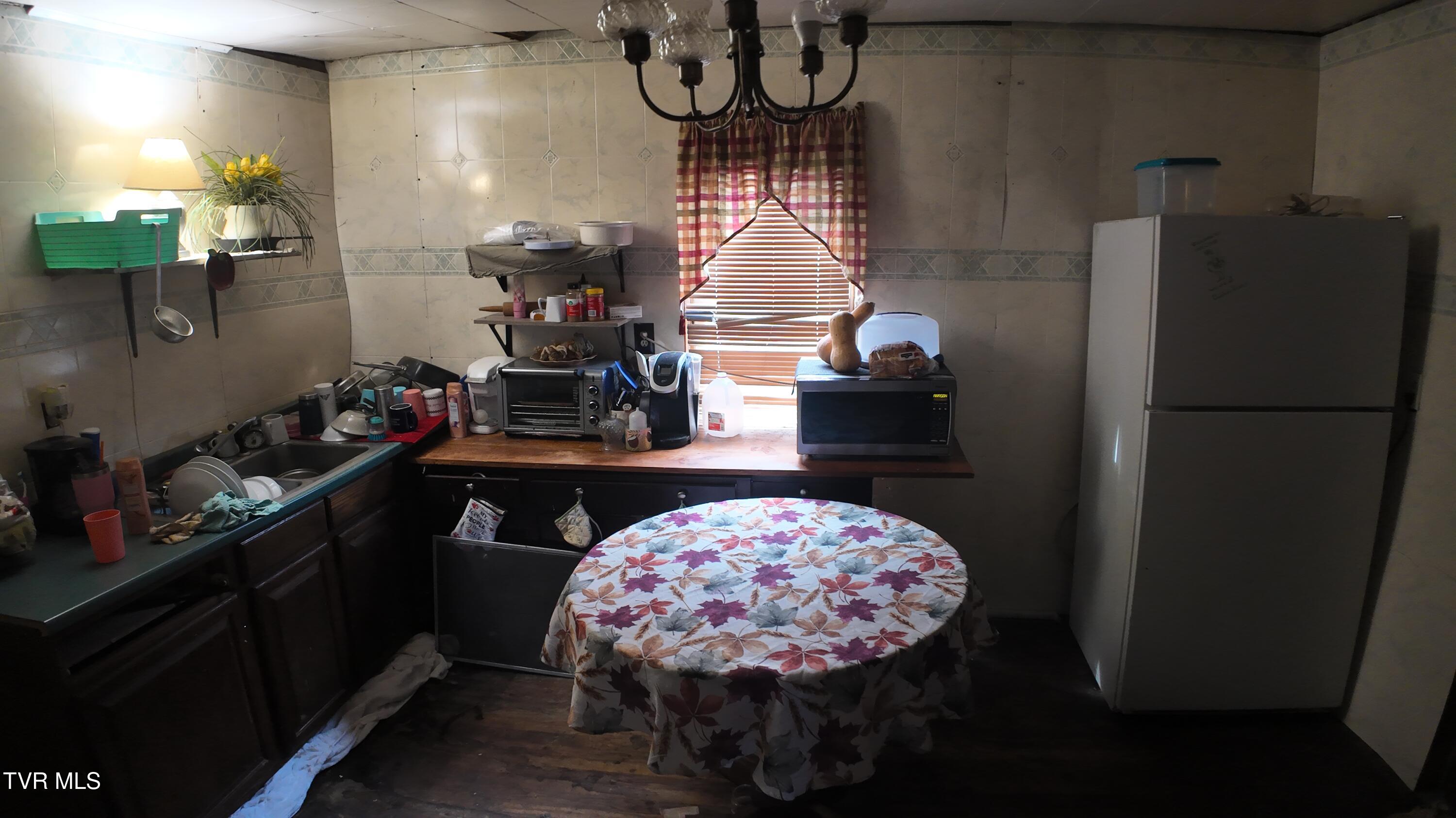 1704 North Main Avenue Erwin, TN 37650 - Photo 19 of 28 dji_mimo_20251120_122038_20251120122037_