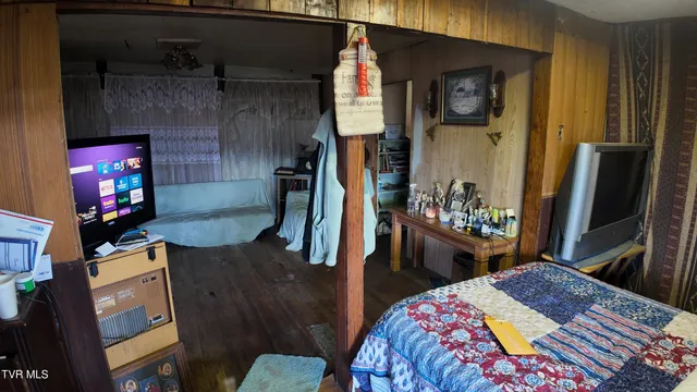 $79,900 | 1704 North Main Avenue, Erwin, TN 37650