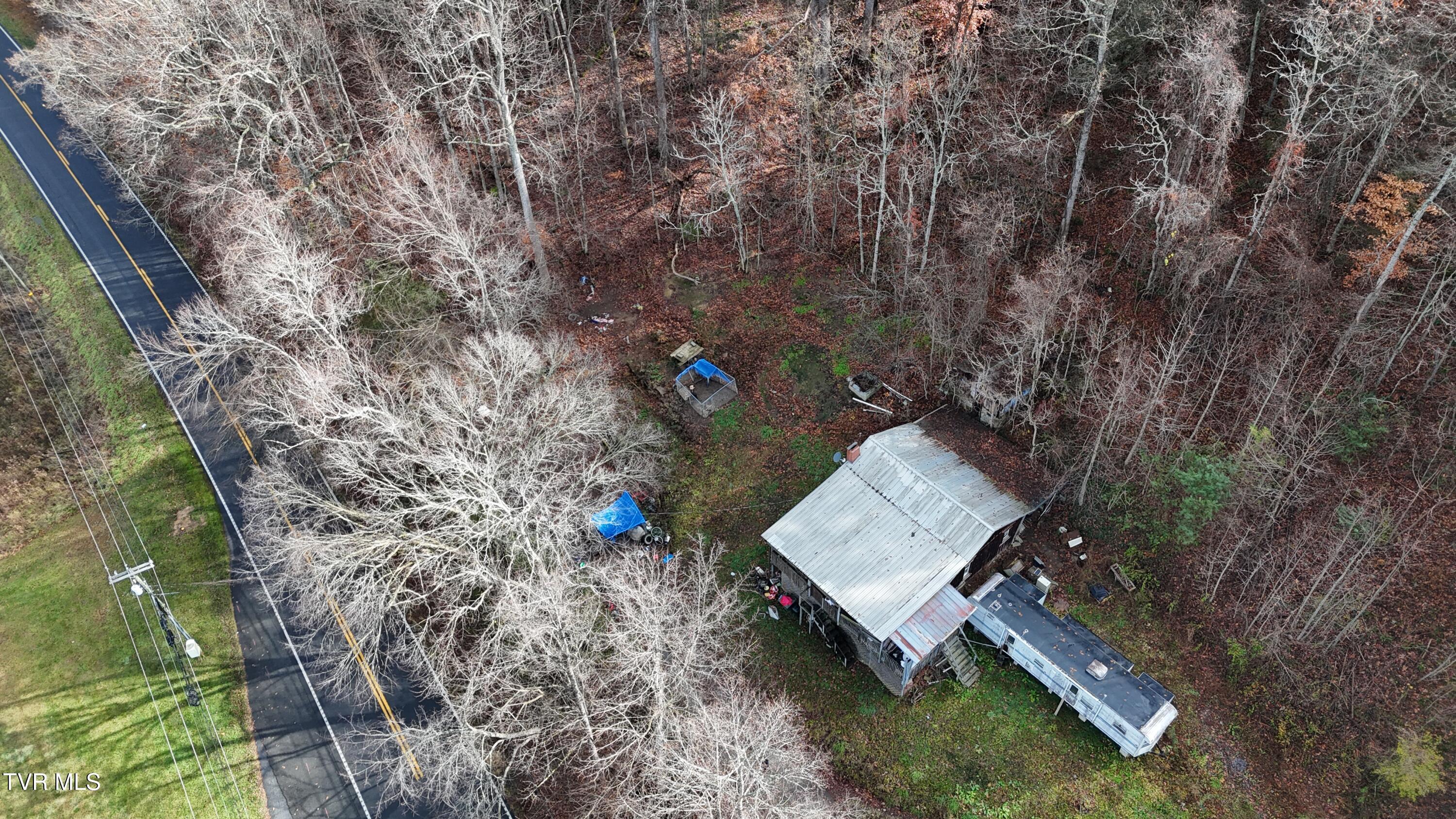 1704 North Main Avenue Erwin, TN 37650 - Photo 9 of 28 dji_fly_20251120_112428_0608_17636561218