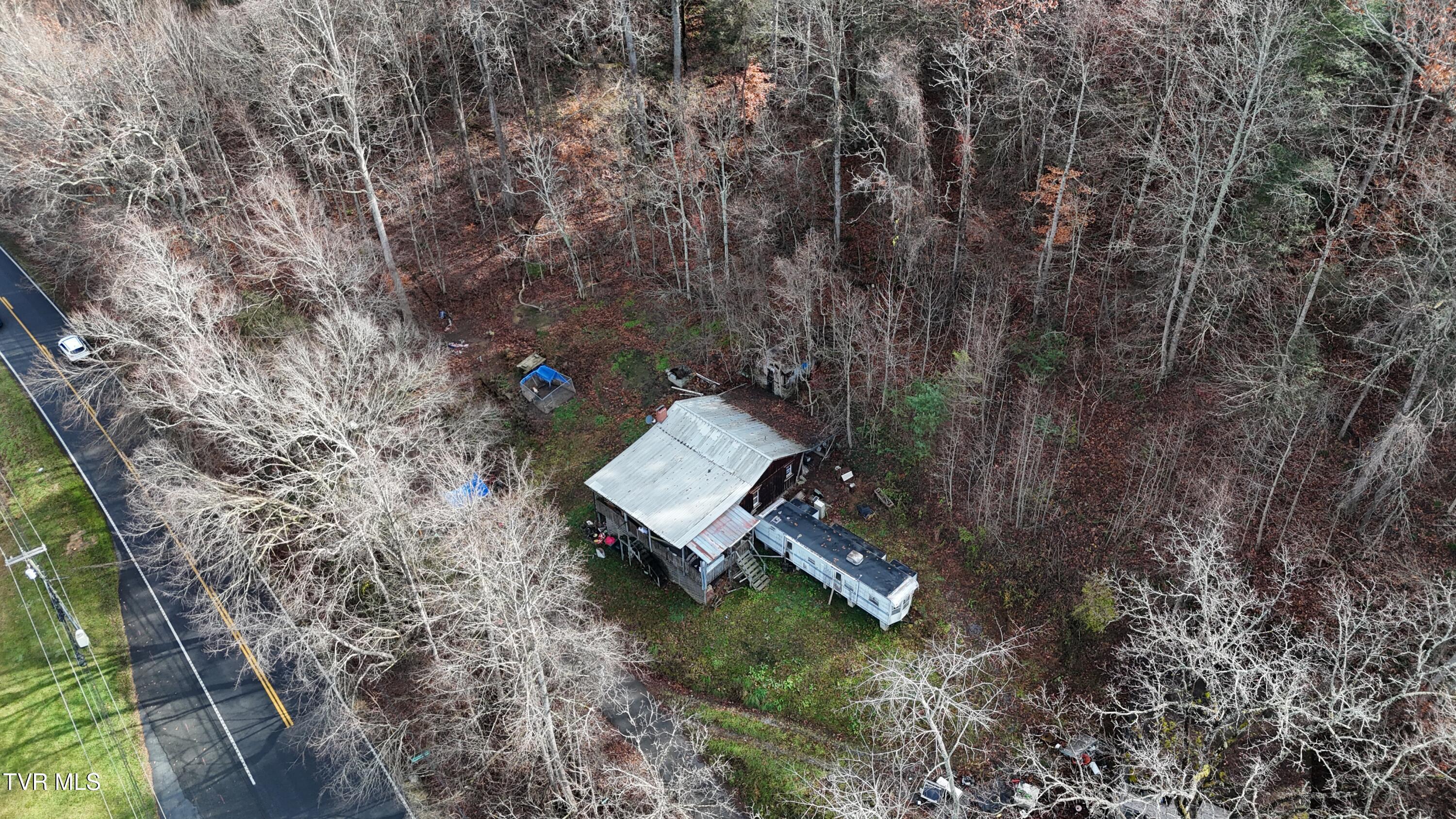 1704 North Main Avenue Erwin, TN 37650 - Photo 10 of 28 dji_fly_20251120_112436_0609_17636561209