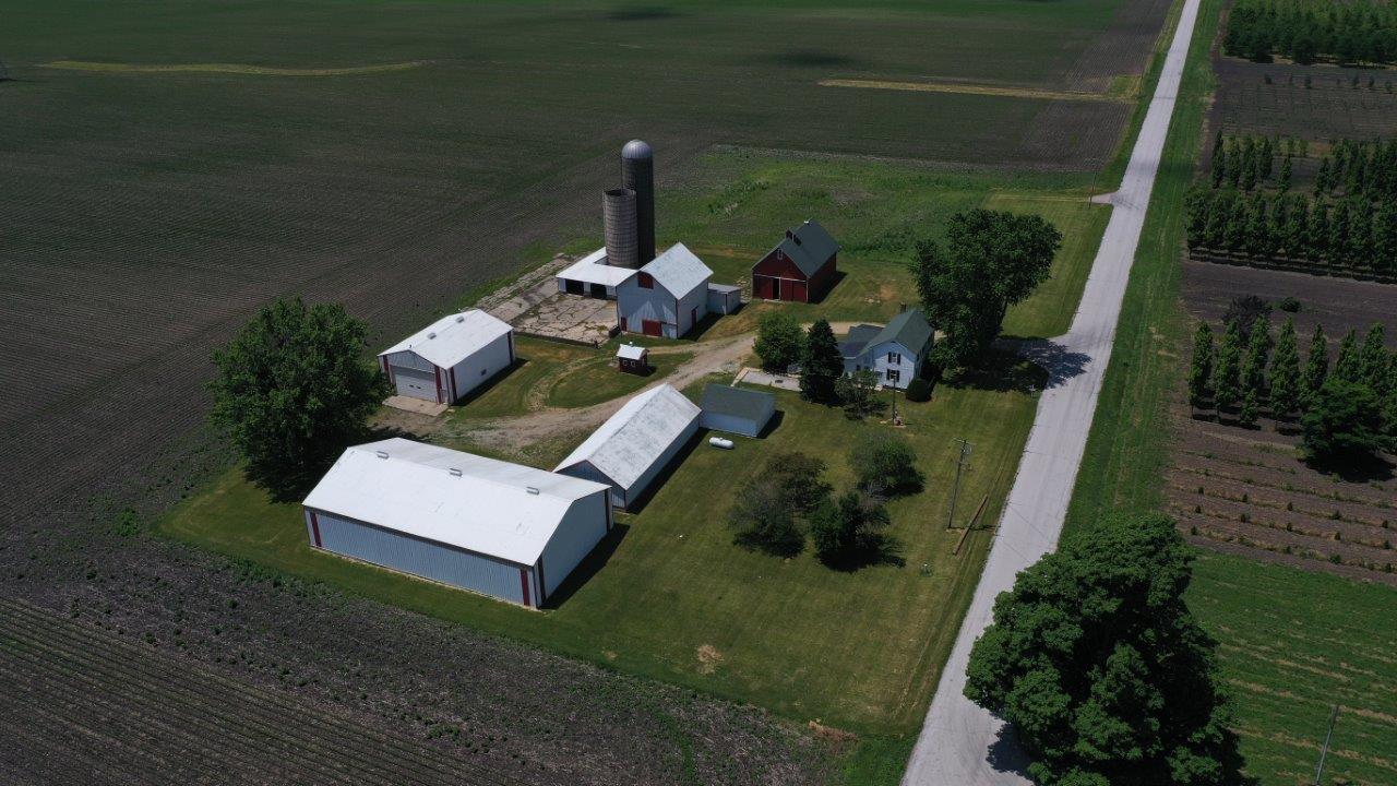 45W475 Lasher Road Elburn, IL 60119 - Photo 3 of 35
