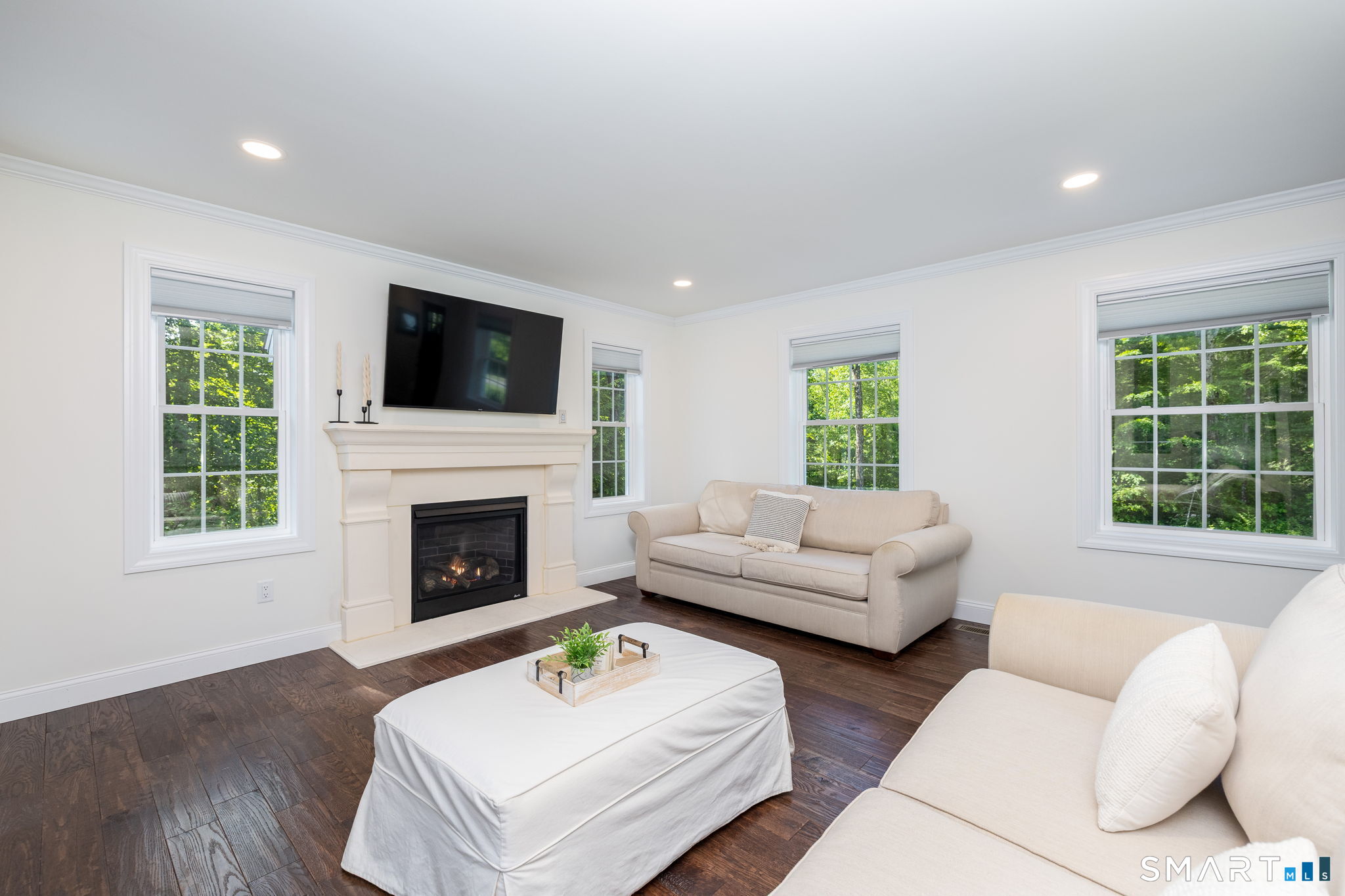 86 Winchester Road New Hartford, CT 06057 - Photo 7 of 32