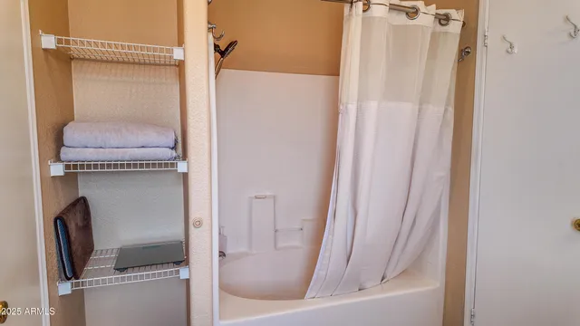 $250,000 | 30 Sunset Lane, Elgin, AZ 85611