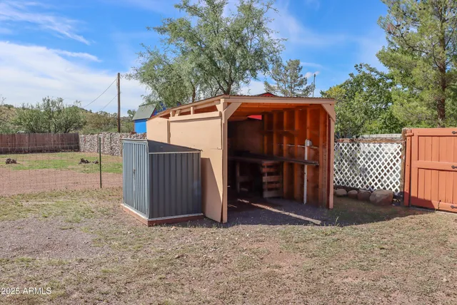 $250,000 | 30 Sunset Lane, Elgin, AZ 85611